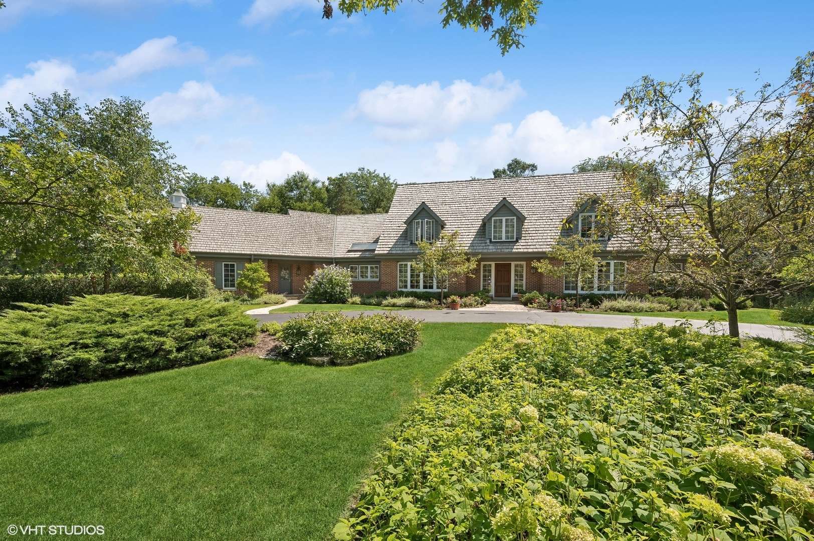 Northfield, IL 60093,11 Bristol RD