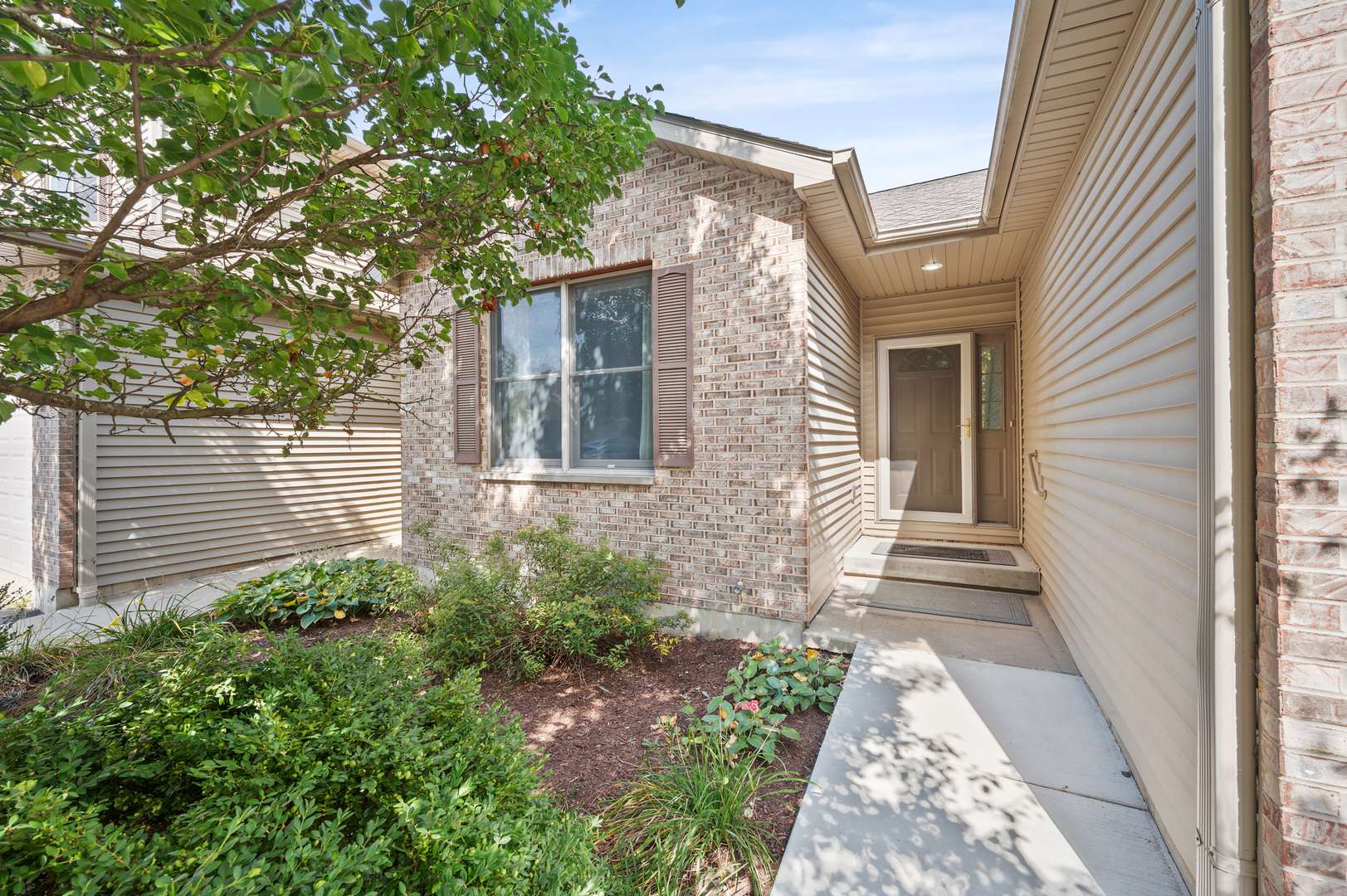 Sycamore, IL 60178,1446 Ridge DR