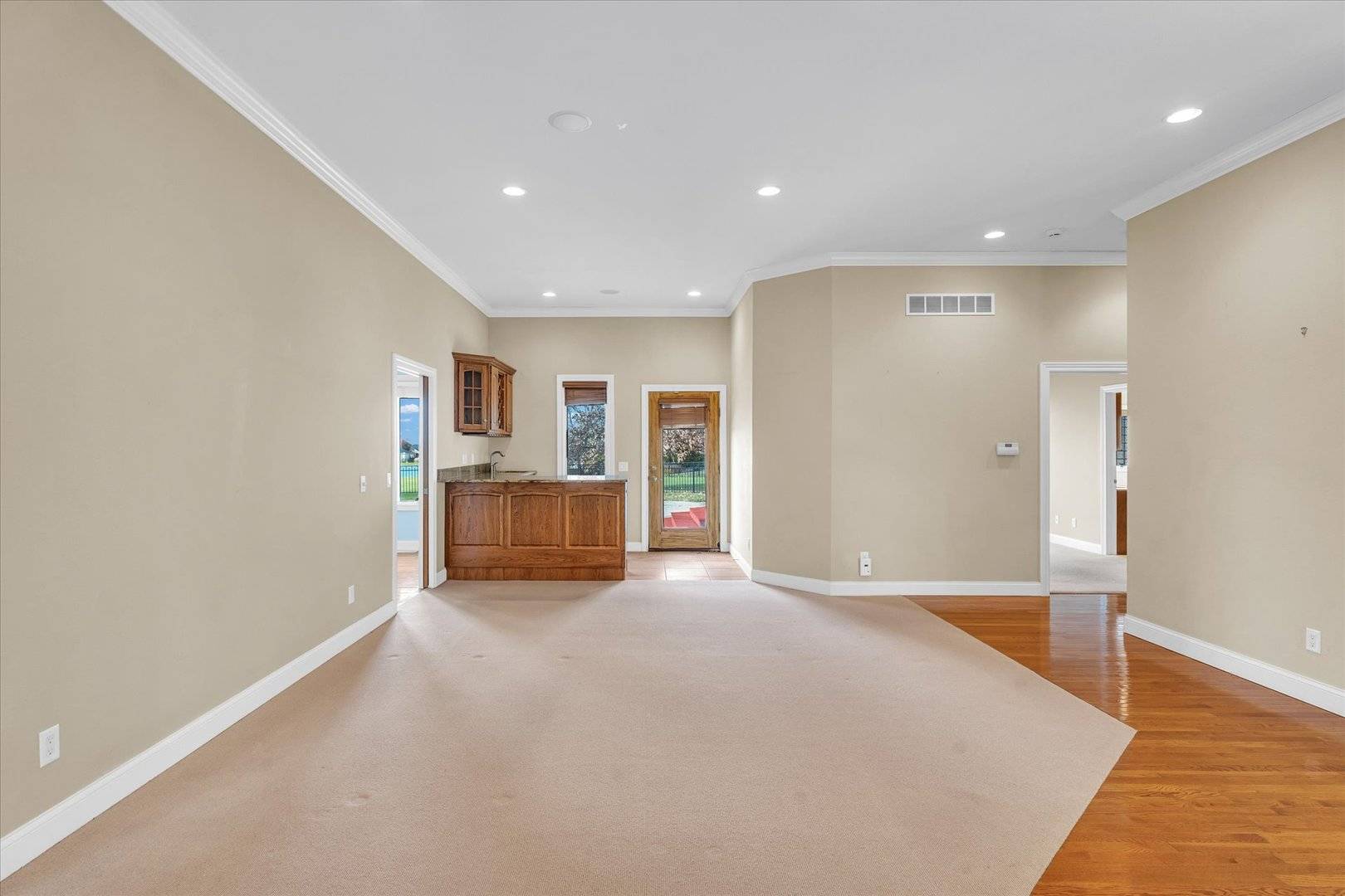 Champaign, IL 61822,1709 Brighton CT