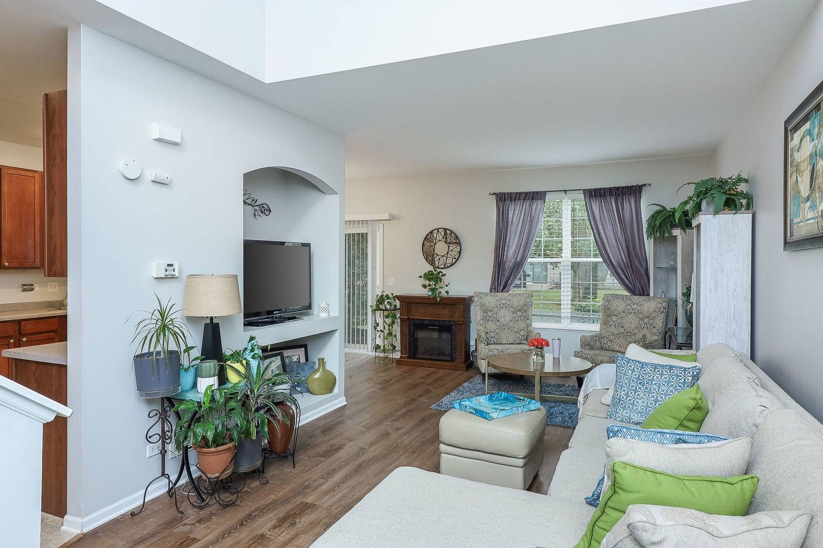 Montgomery, IL 60538,2203 GALLANT FOX CIR