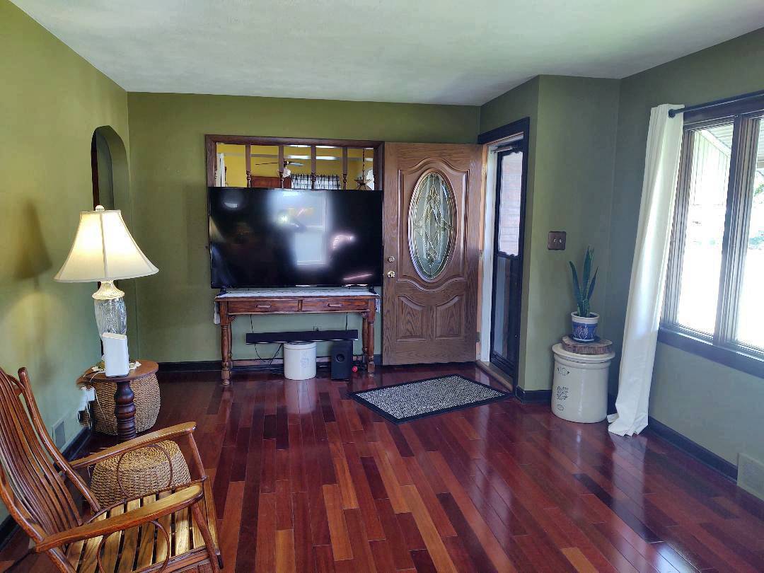 Coal City, IL 60416,320 S Mary ST