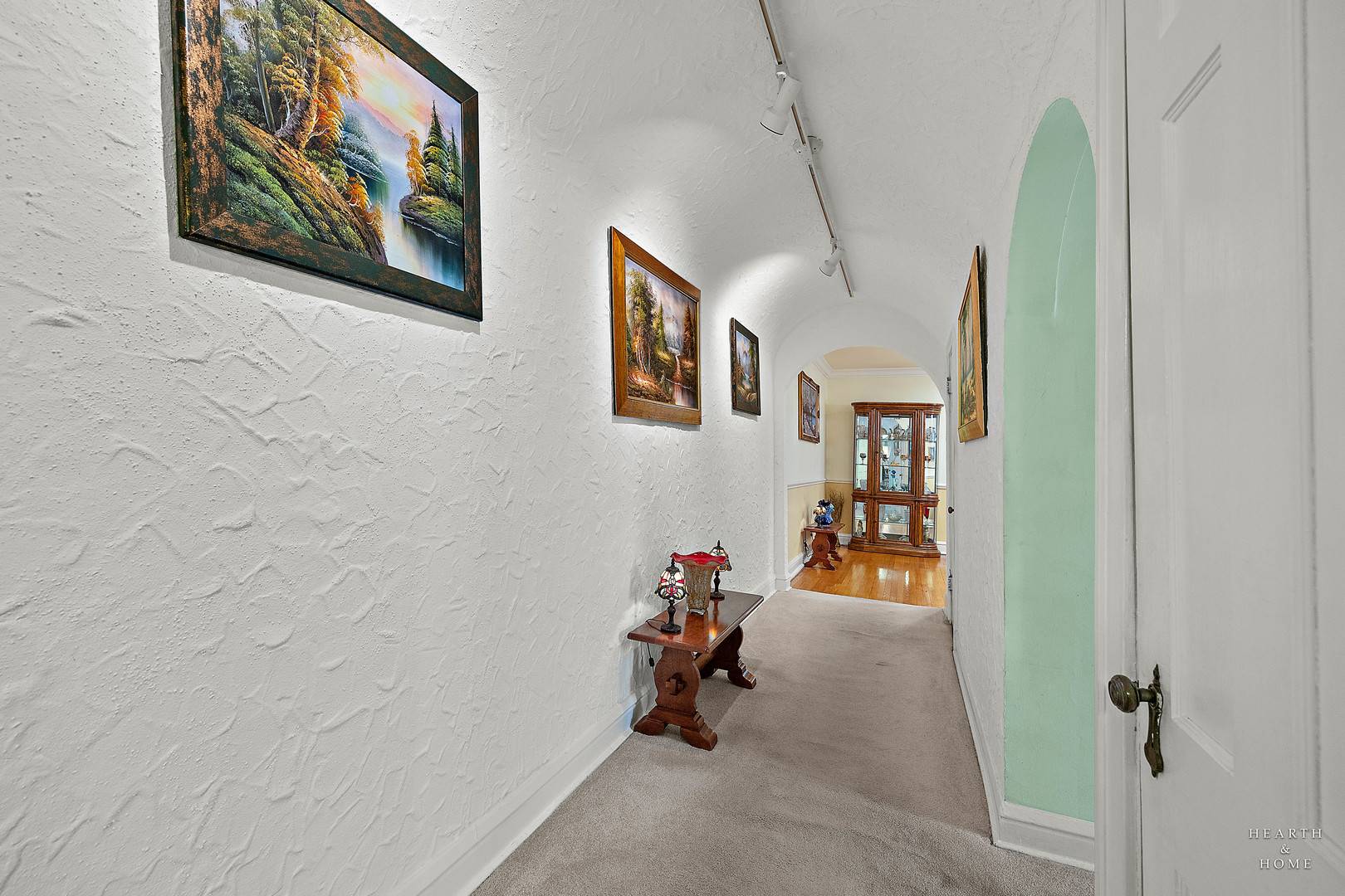 Chicago, IL 60645,7453 N Hoyne AVE #3S