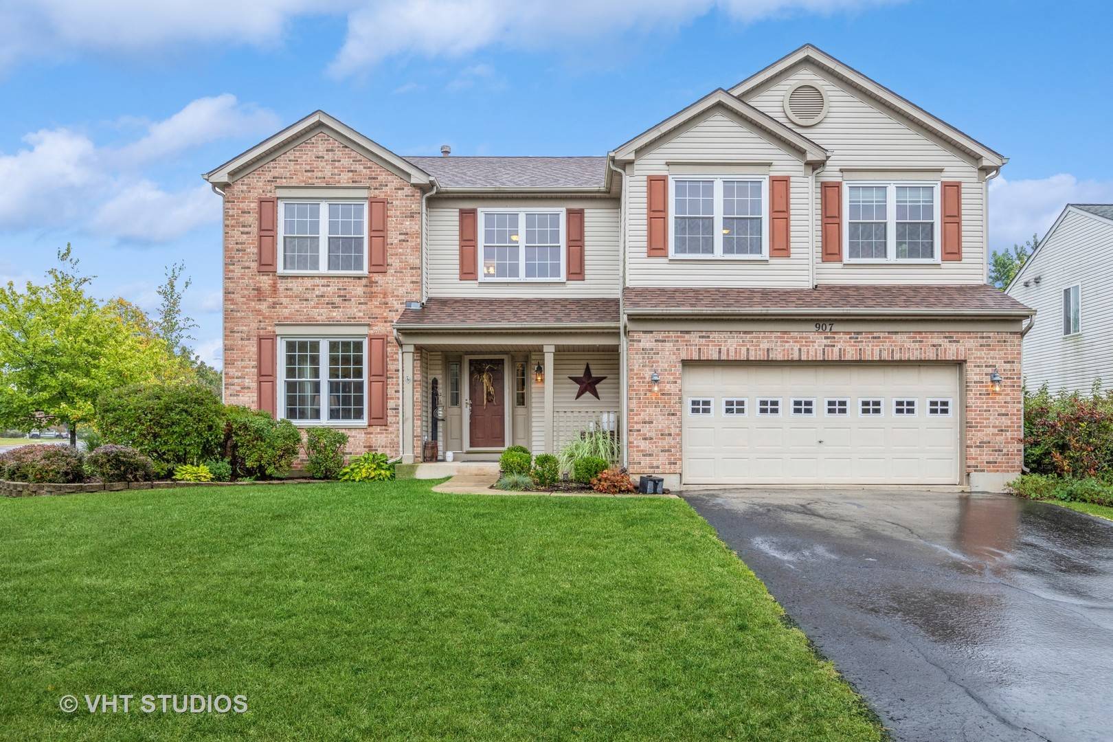 Crystal Lake, IL 60014,907 Wheatland DR