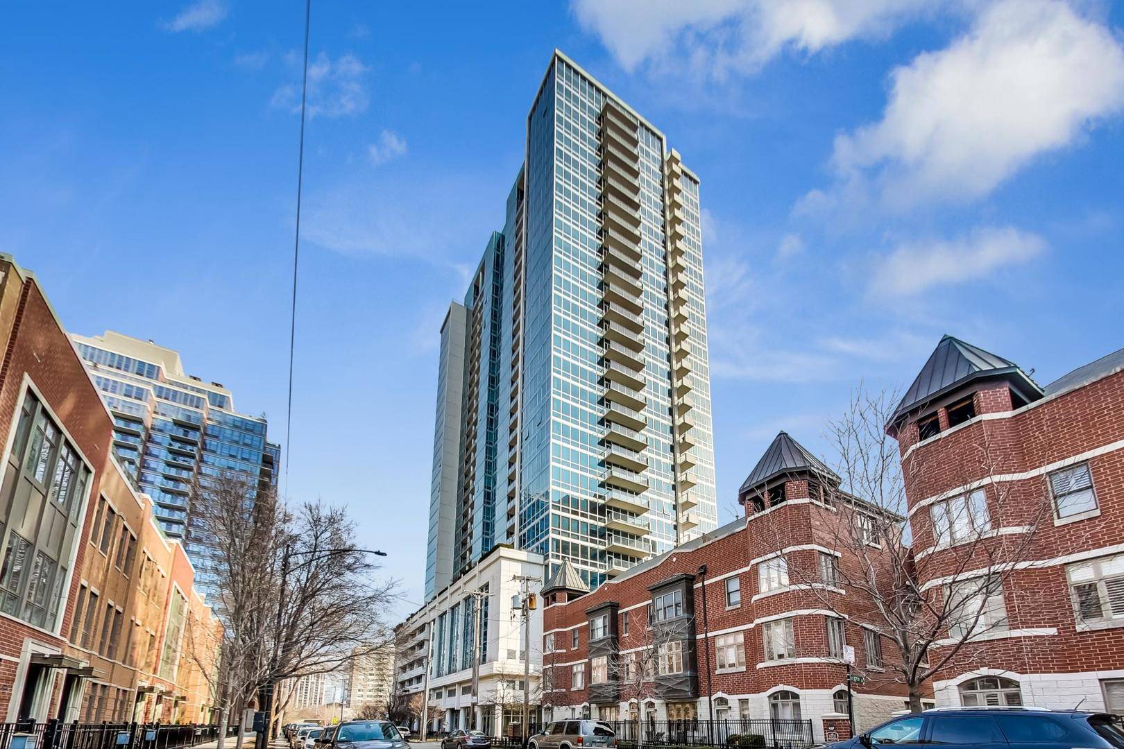 Chicago, IL 60616,1629 S Prairie AVE #2211