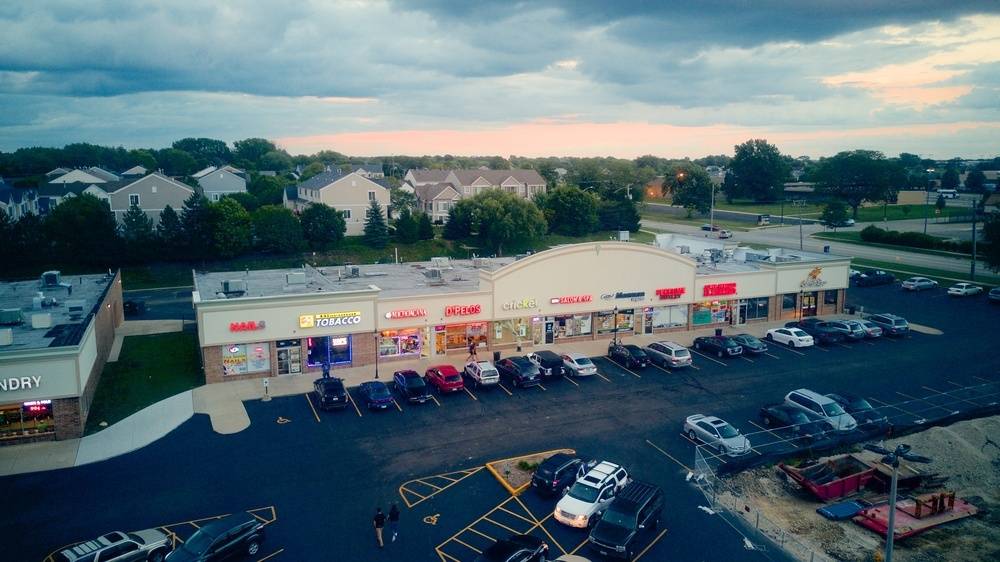 Bolingbrook, IL 60440,150 N Bolingbrook DR