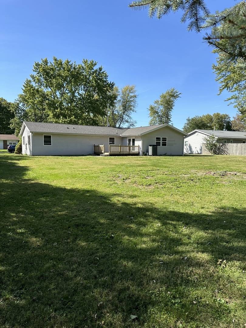 Villa Grove, IL 61956,203 Ruby ST