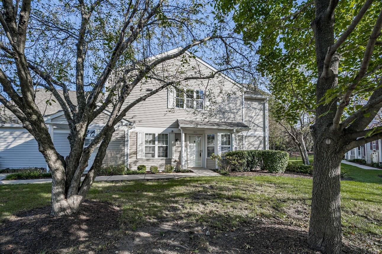 Naperville, IL 60564,2827 Rutland CIR #101