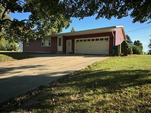 Milledgeville, IL 61051,934 Stover AVE