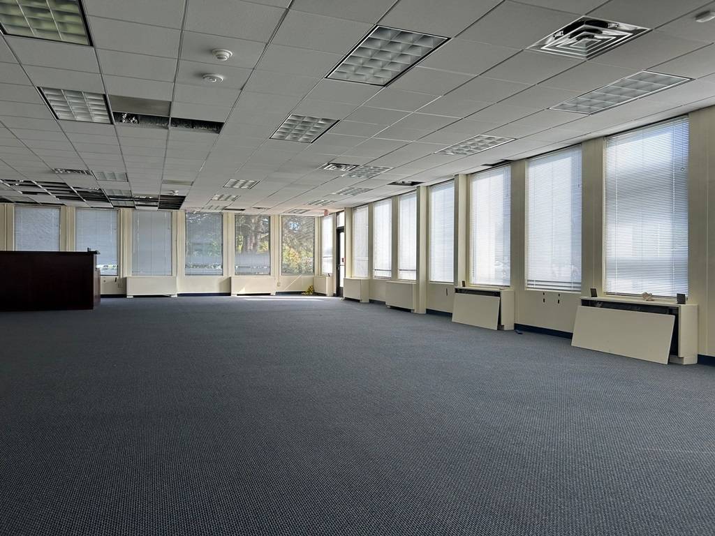 Wilmette, IL 60091,3201 Old Glenview RD #150