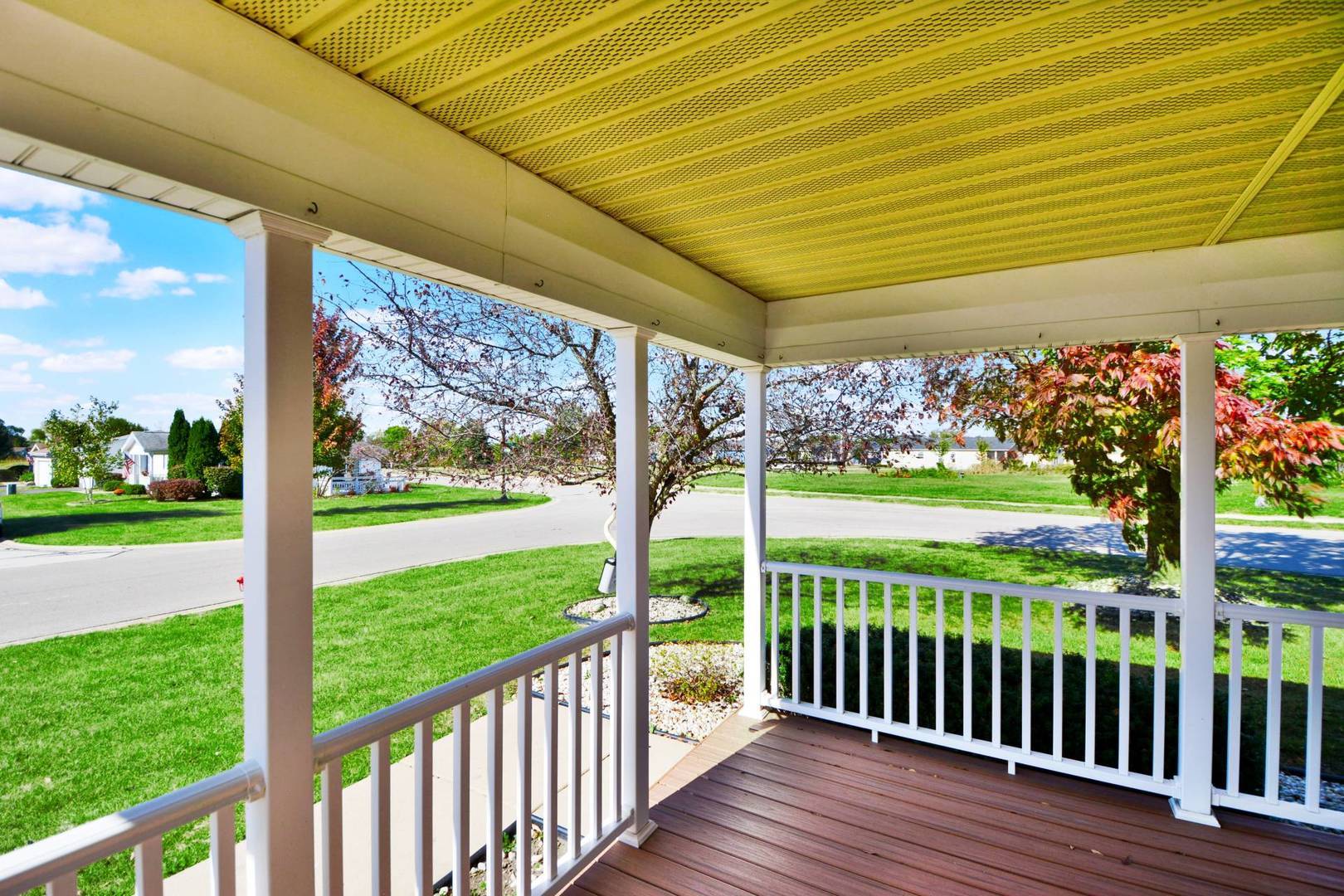 Grayslake, IL 60030,601 Filly LN