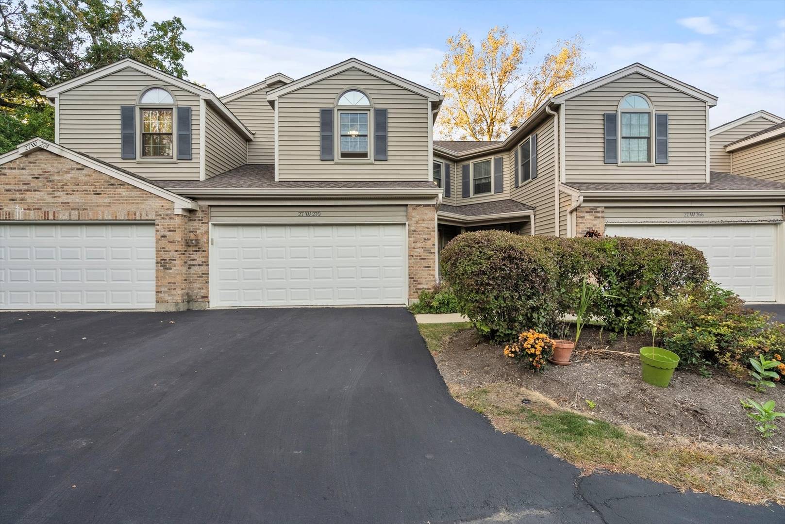 Winfield, IL 60190,27W270 Jefferson CT #270