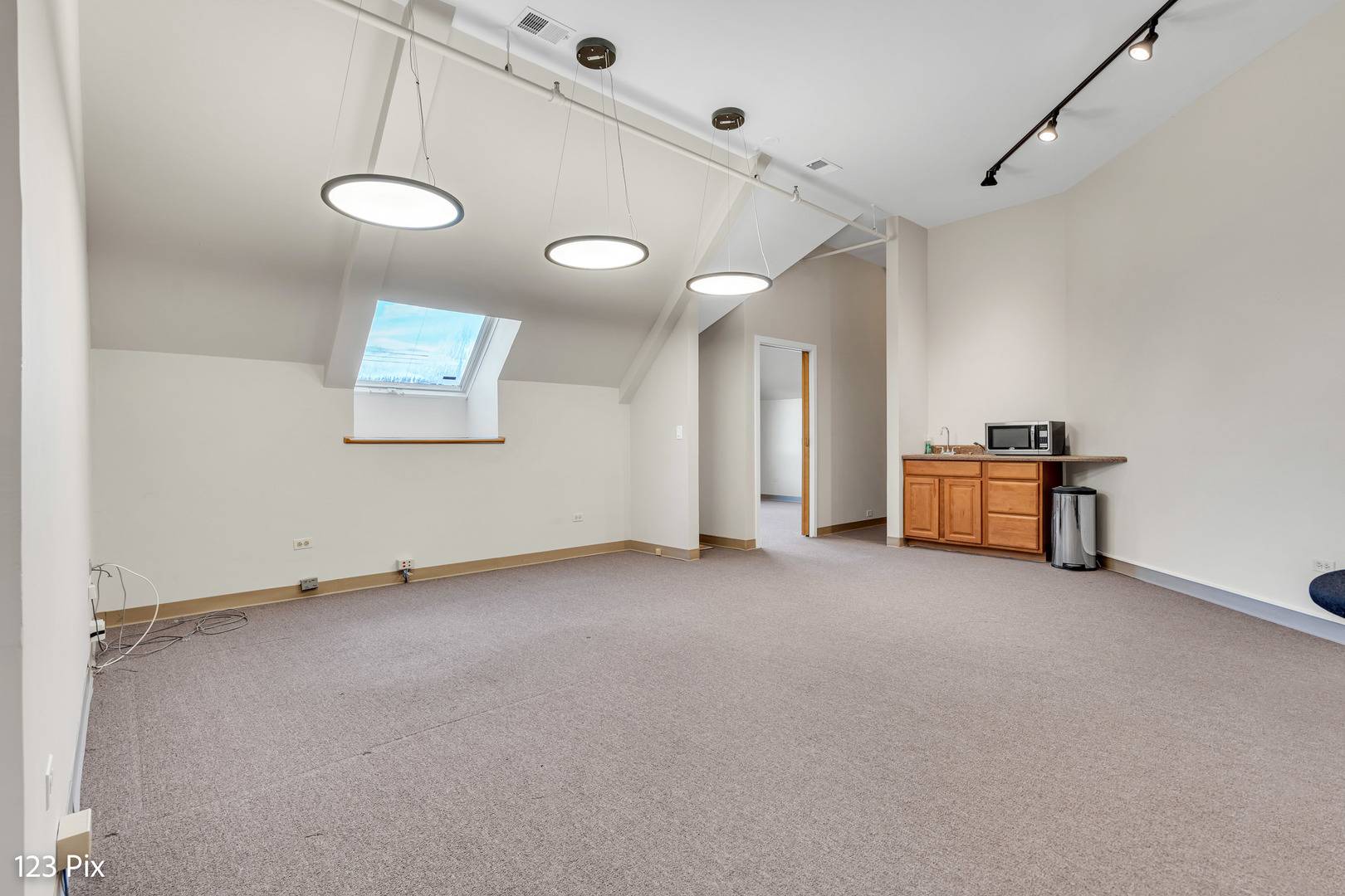 Barrington, IL 60010,200 N Northwest HWY #301