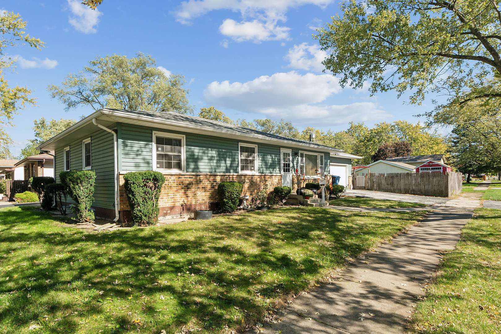 Steger, IL 60475,3245 Florence AVE