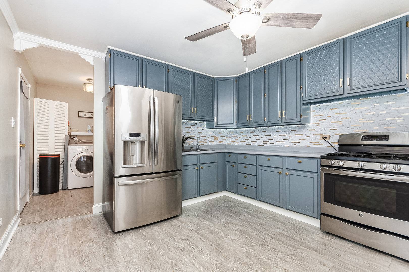 Steger, IL 60475,223 Christine CT