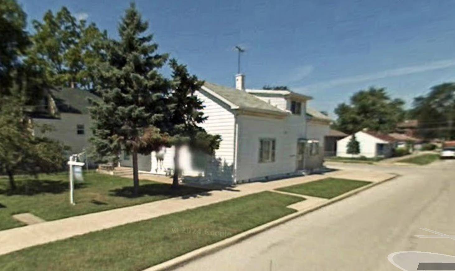 Calumet City, IL 60409,501 155th PL