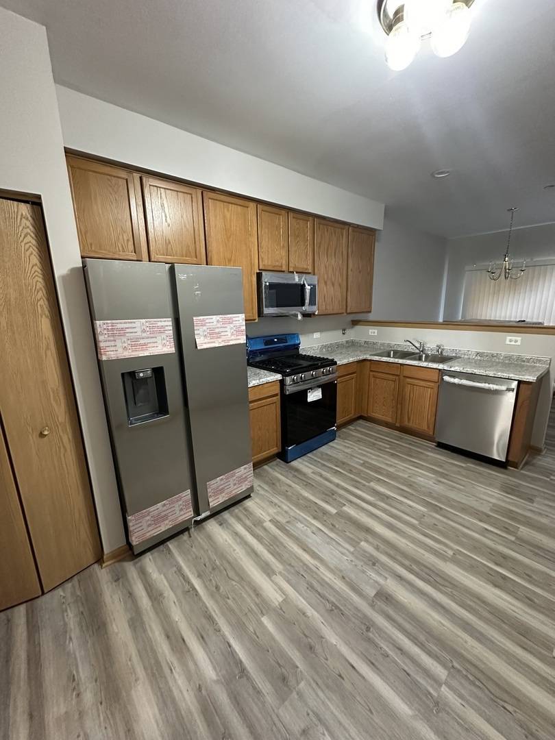 Montgomery, IL 60538,1855 Candlelight CIR