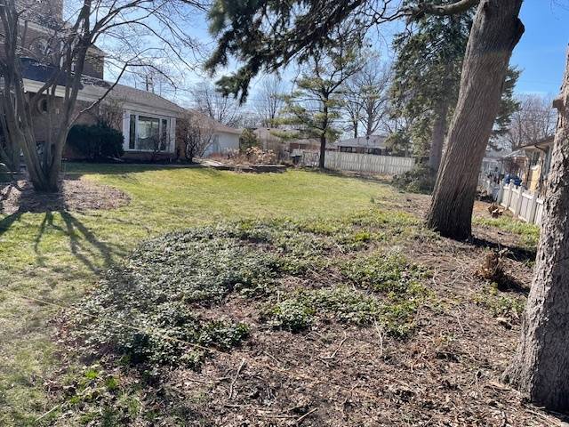 Skokie, IL 60076,7840 Kolmar AVE