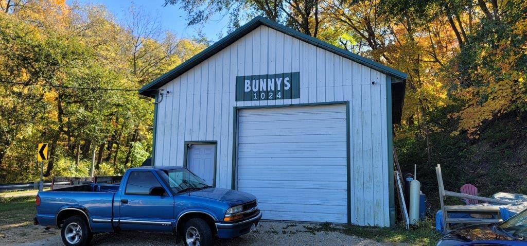 Dixon, IL 61021,1024 E River ST