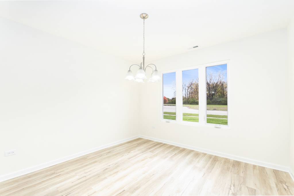 Morris, IL 60450,1198 Oak Grove CT
