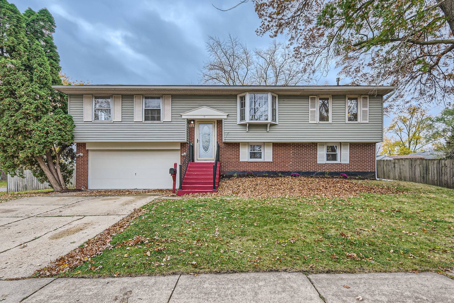 Streamwood, IL 60107,303 Audubon RD