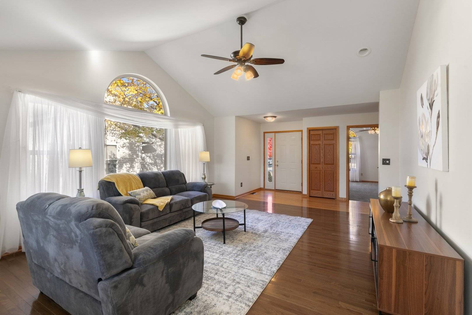 Sycamore, IL 60178,925 Foxpointe DR