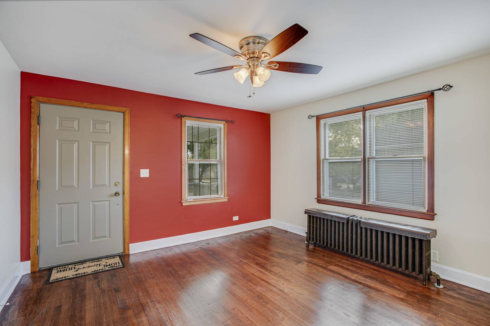 Steger, IL 60475,3216 Peoria ST