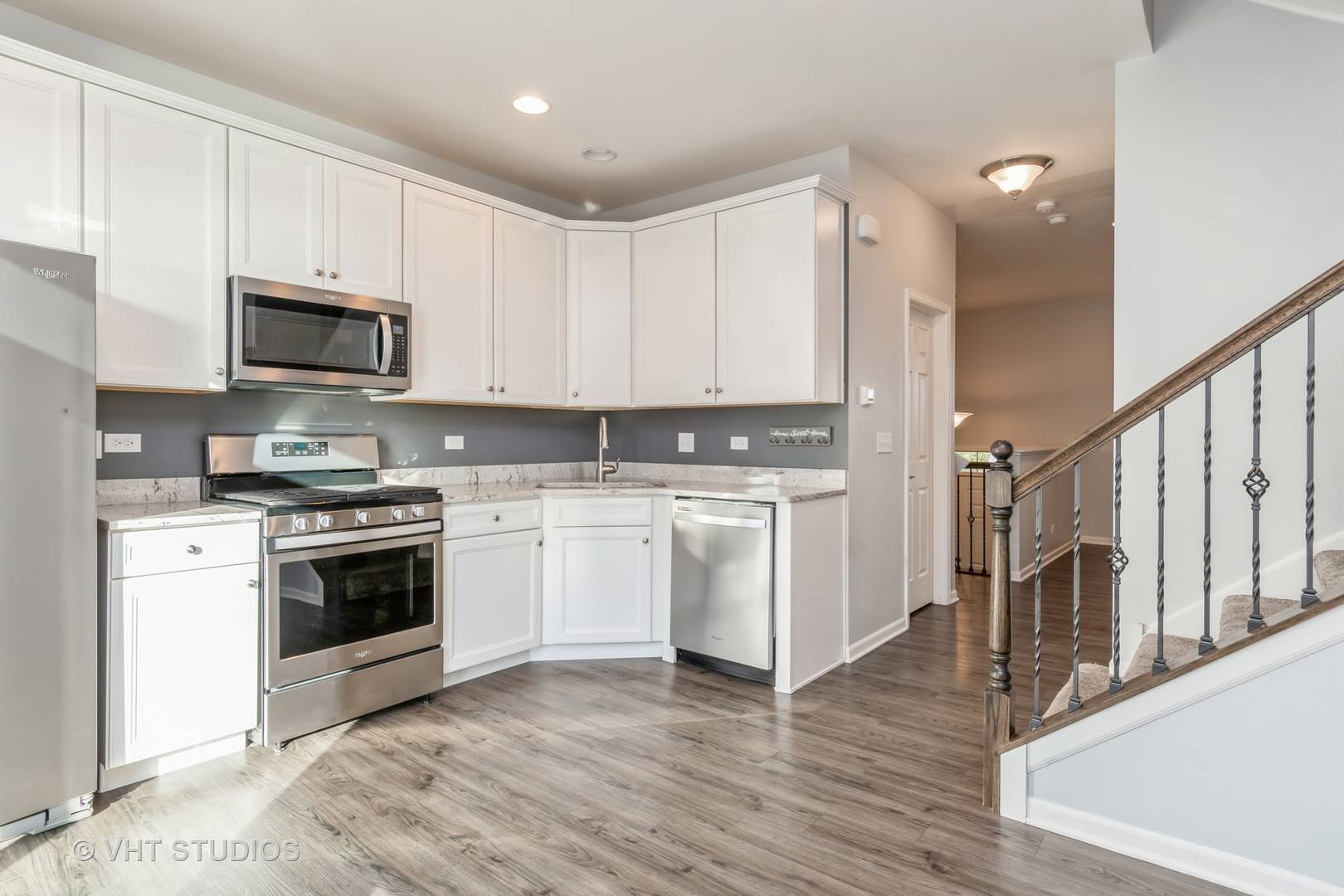 Oswego, IL 60543,267 Lakeshore DR