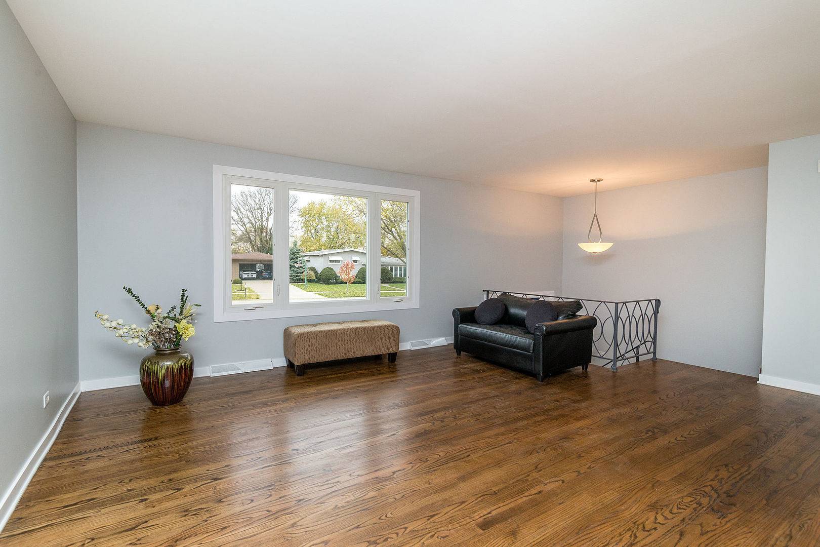 Bensenville, IL 60106,1045 S Center ST