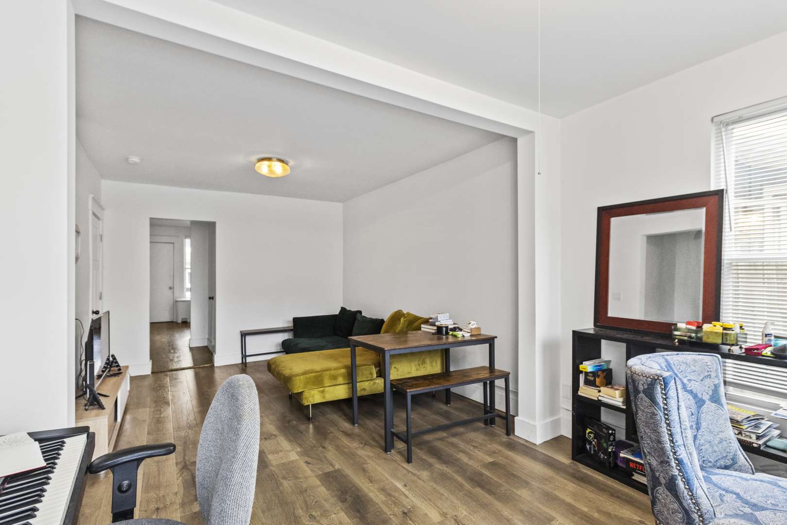 Chicago, IL 60618,4205 N Bernard ST