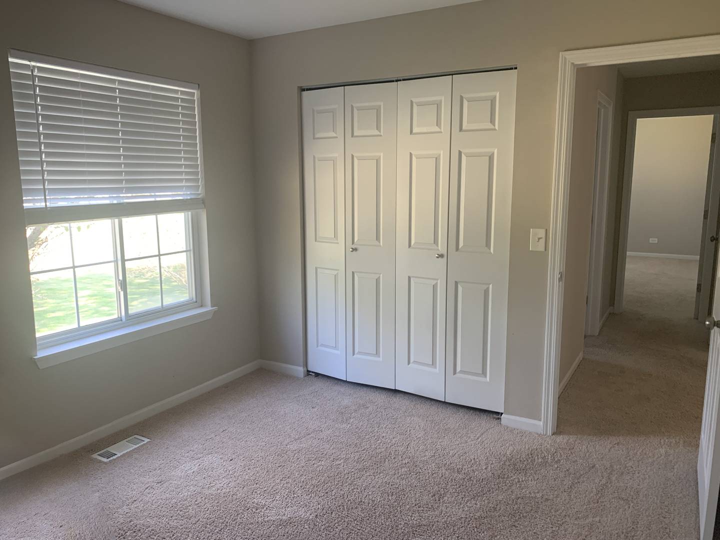 South Elgin, IL 60177,5 Clove CT