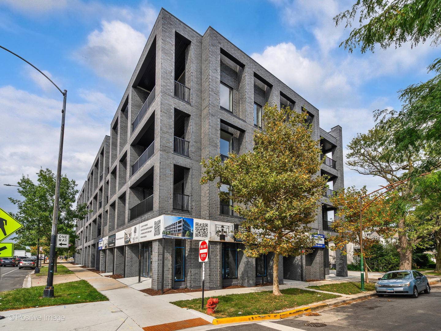 Chicago, IL 60625,2354 W Farragut AVE #304