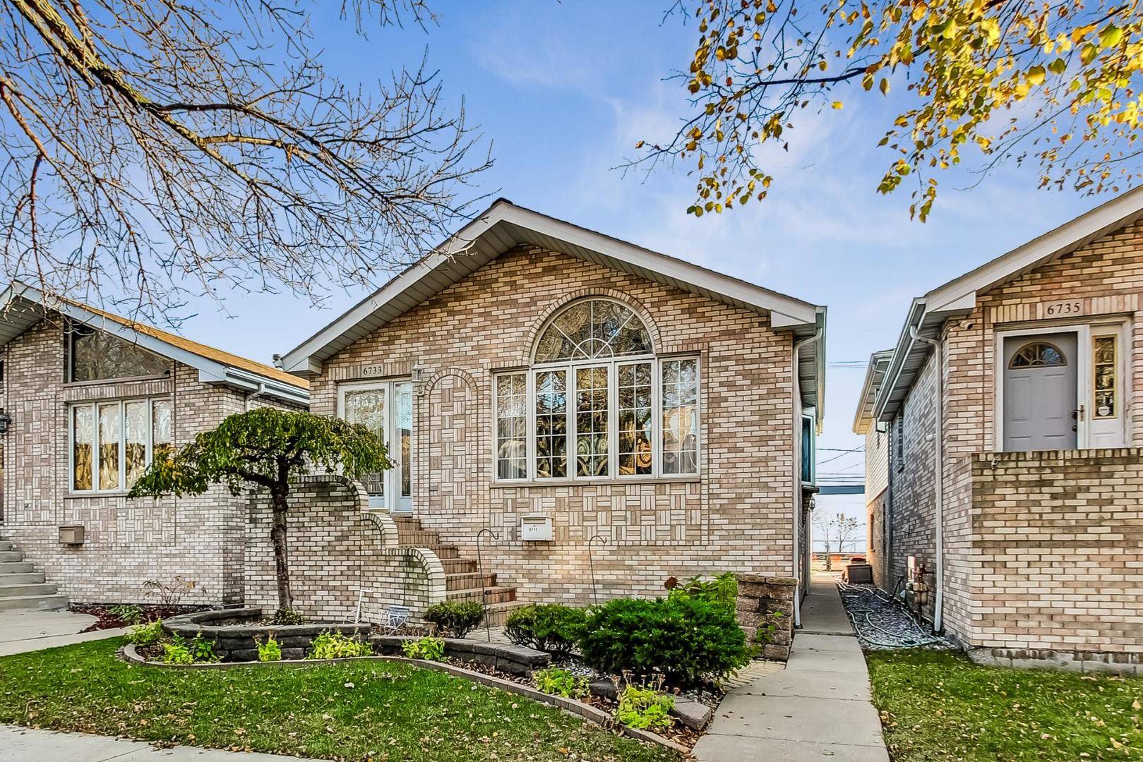 Chicago, IL 60638,6733 W 64th PL