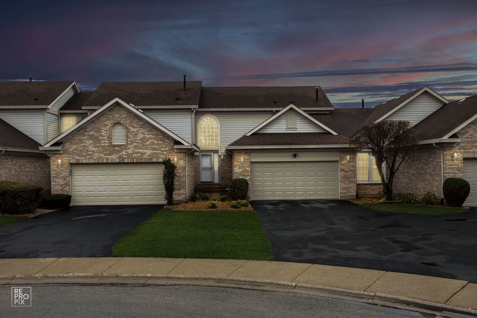 Tinley Park, IL 60477,7928 Belle Rive CT