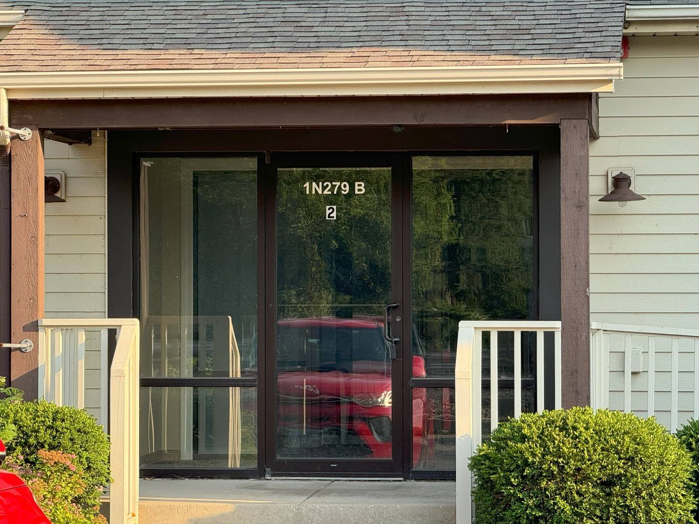 La Fox, IL 60147,1N279 LaFox RD #B