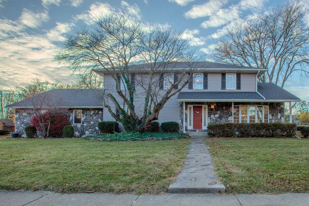 Bloomington, IL 61704,1902 Woodfield RD