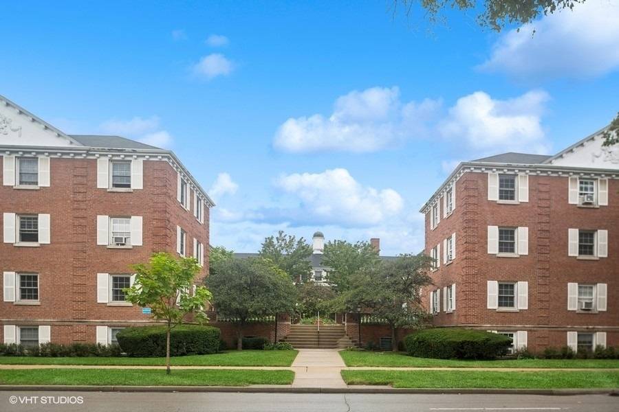 Evanston, IL 60202,338 Ridge AVE #3