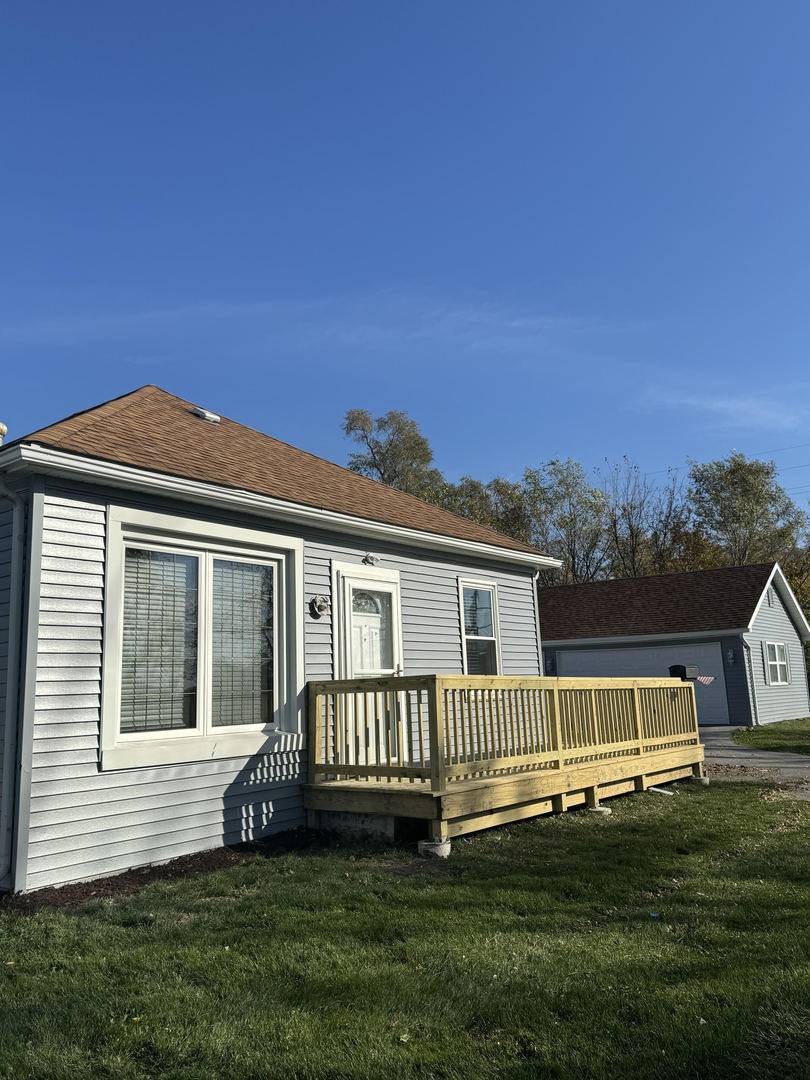 Steger, IL 60475,33 E 31st ST