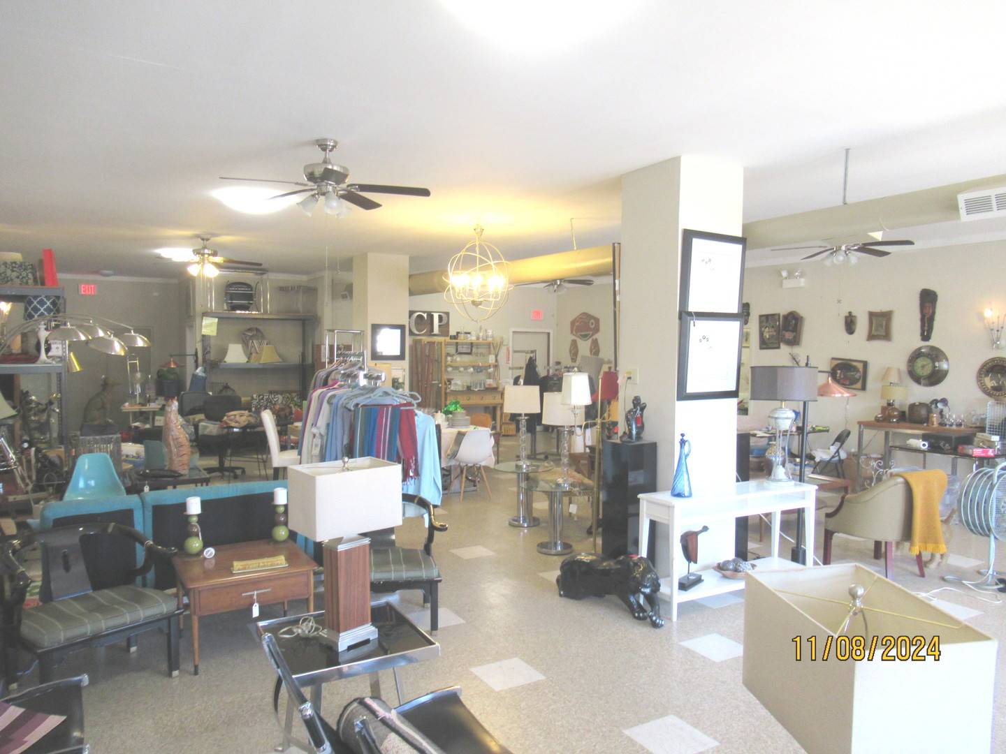 Steger, IL 60475,3334 Chicago RD