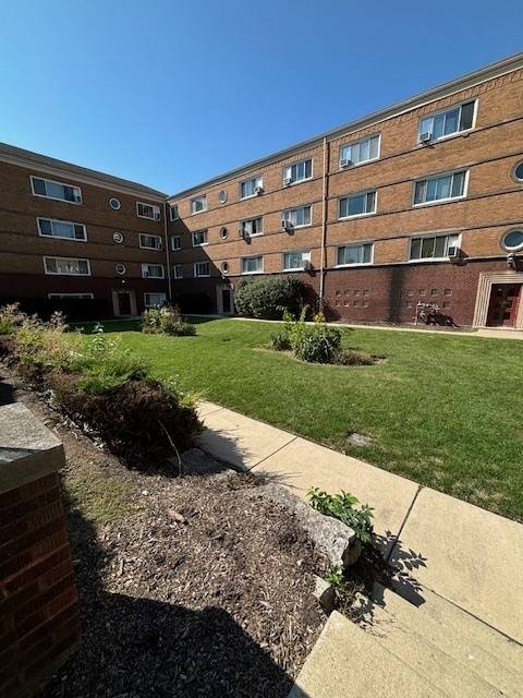 River Forest, IL 60305,1106 N Harlem AVE #2