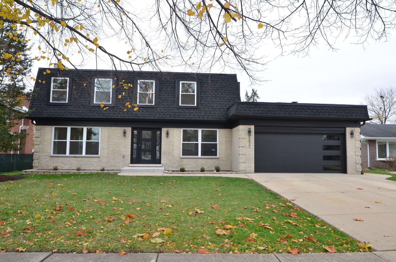 Arlington Heights, IL 60005,2432 S Shag Bark TRL
