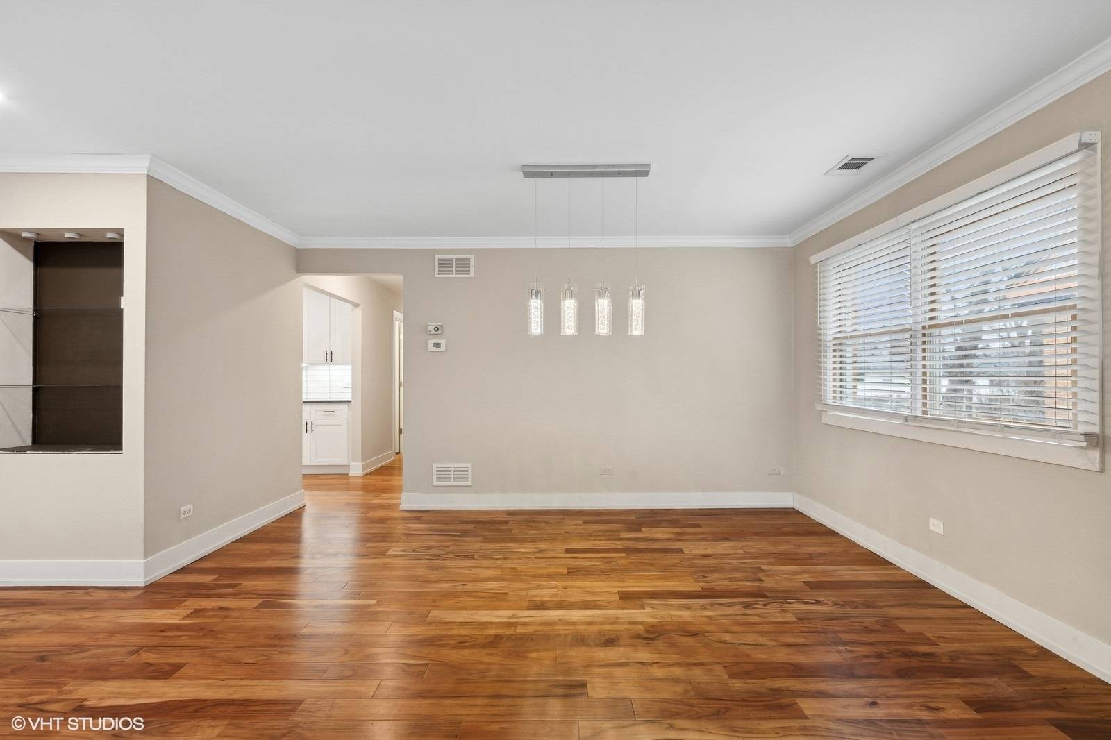 Arlington Heights, IL 60004,640 N Kaspar AVE
