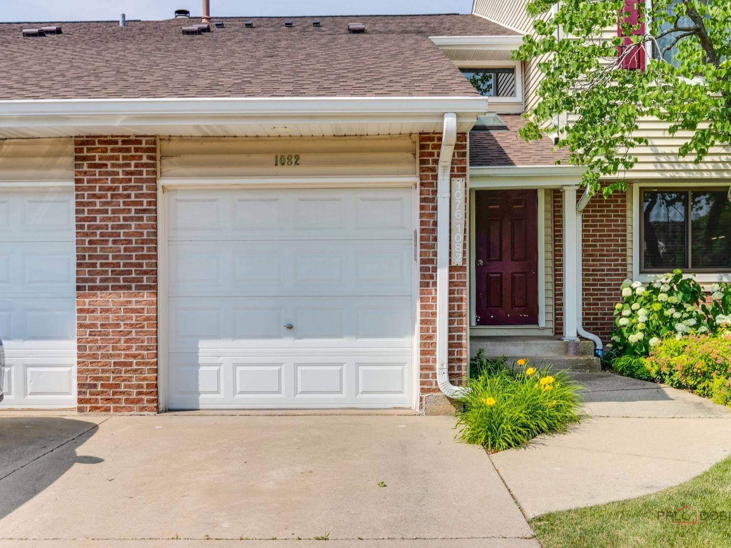 Buffalo Grove, IL 60089,1082 N Pinetree CIR #1082