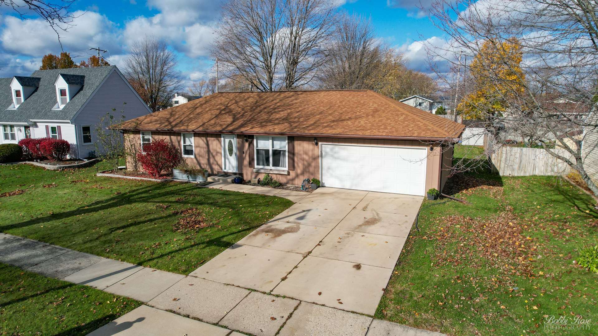 Aurora, IL 60506,1961 Sapphire LN