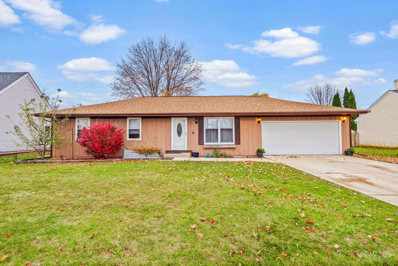 Aurora, IL 60506,1961 Sapphire LN