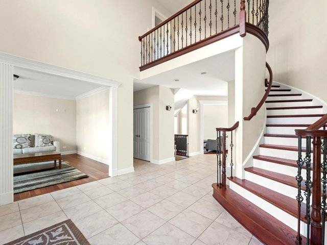 Palos Hills, IL 60465,8841 W 100th PL