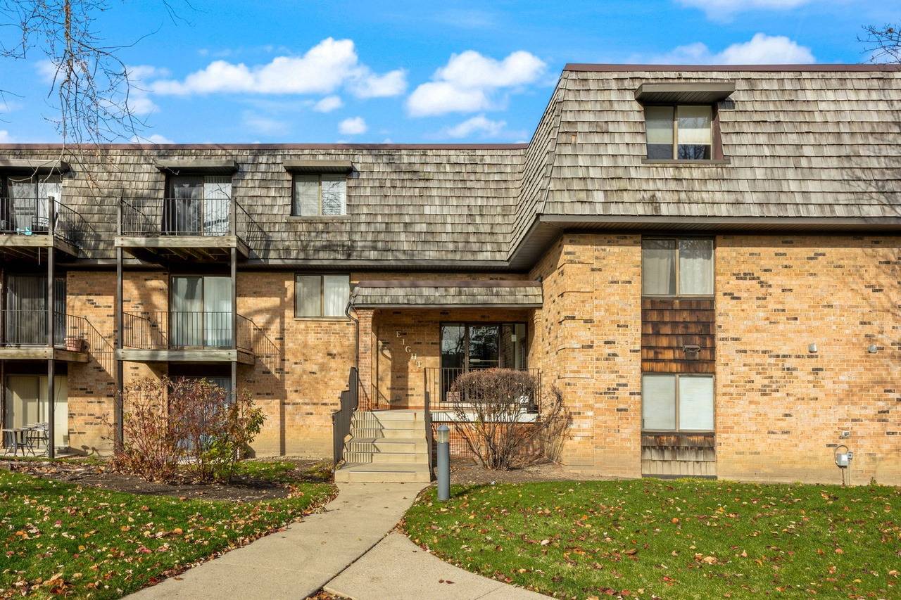 Buffalo Grove, IL 60089,8 Oak Creek DR #1807