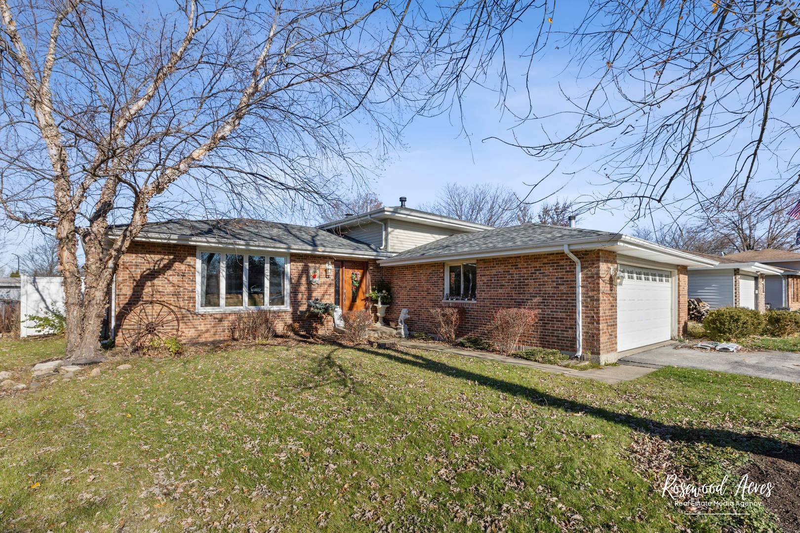 Mokena, IL 60448,11016 Kimberly TRL