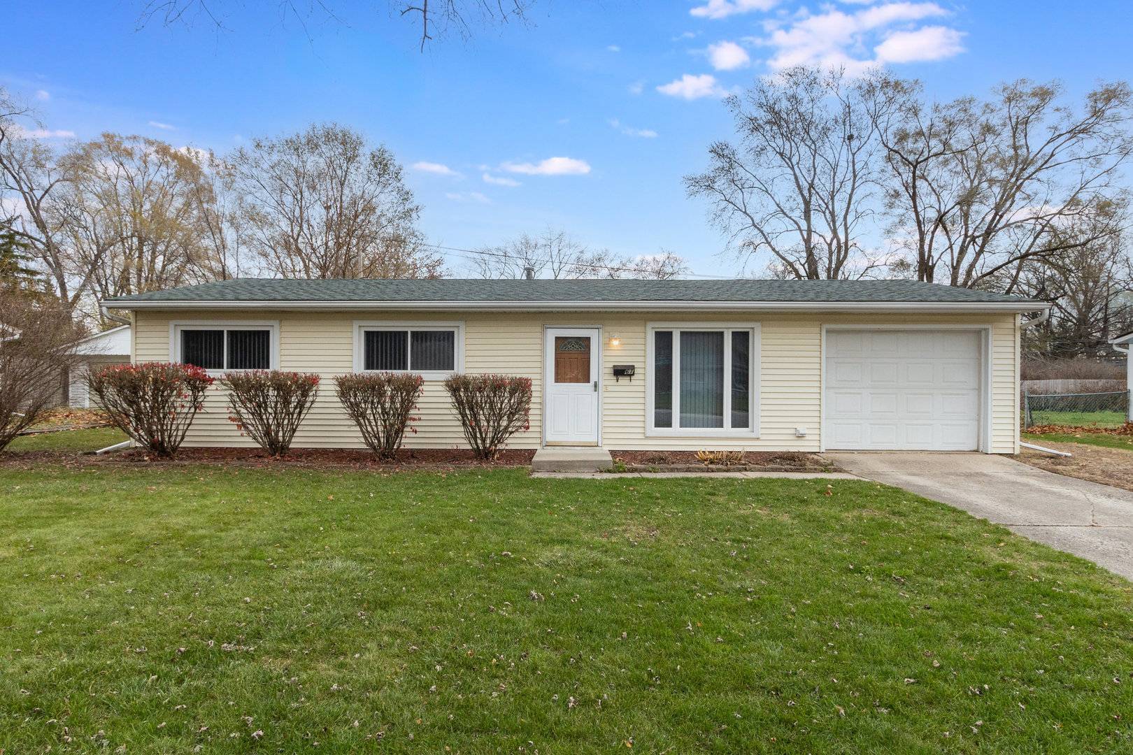 Montgomery, IL 60538,61 Sierra RD