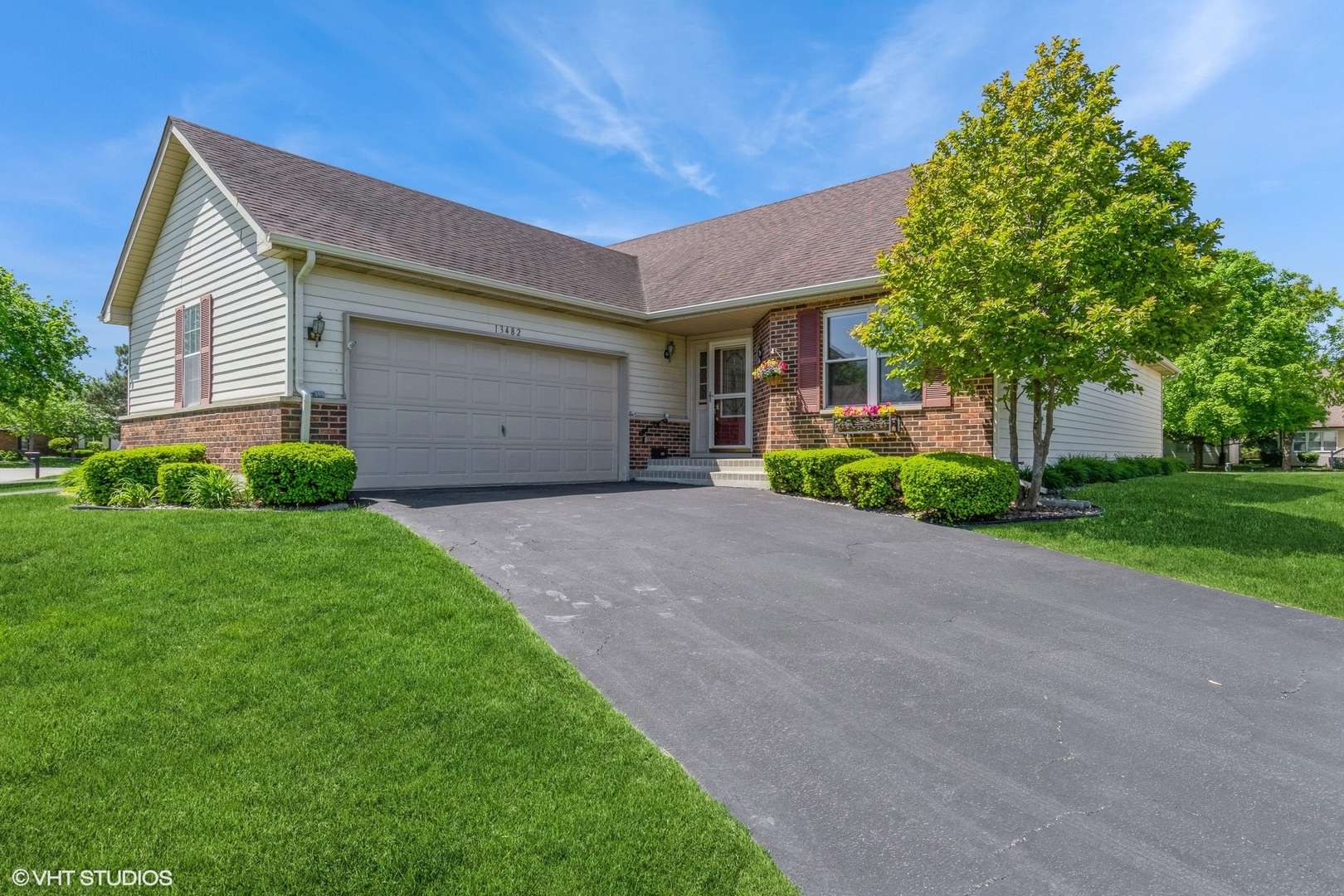 Plainfield, IL 60544,13482 S Silverleaf RD