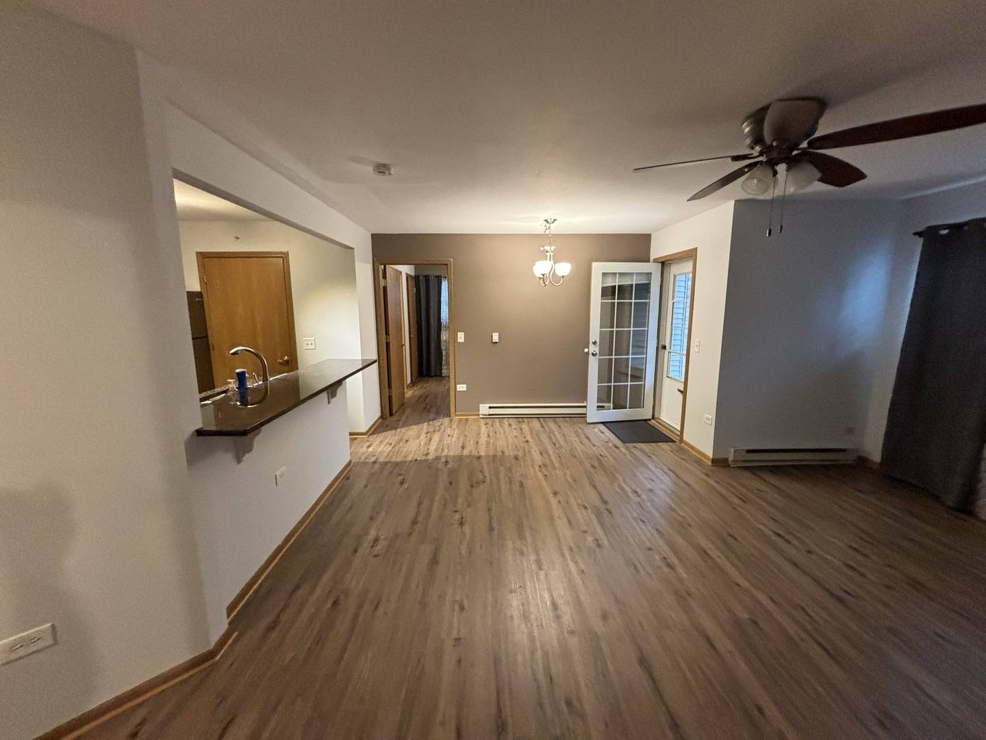 Round Lake, IL 60073,1524 W Sand Bar CT #1B